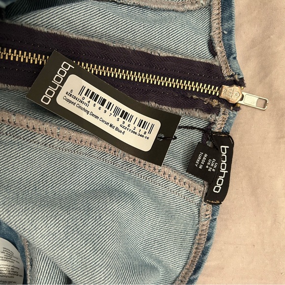 Jean corset - Picture 3 of 3